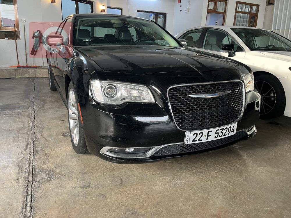 کرایسلەر 300